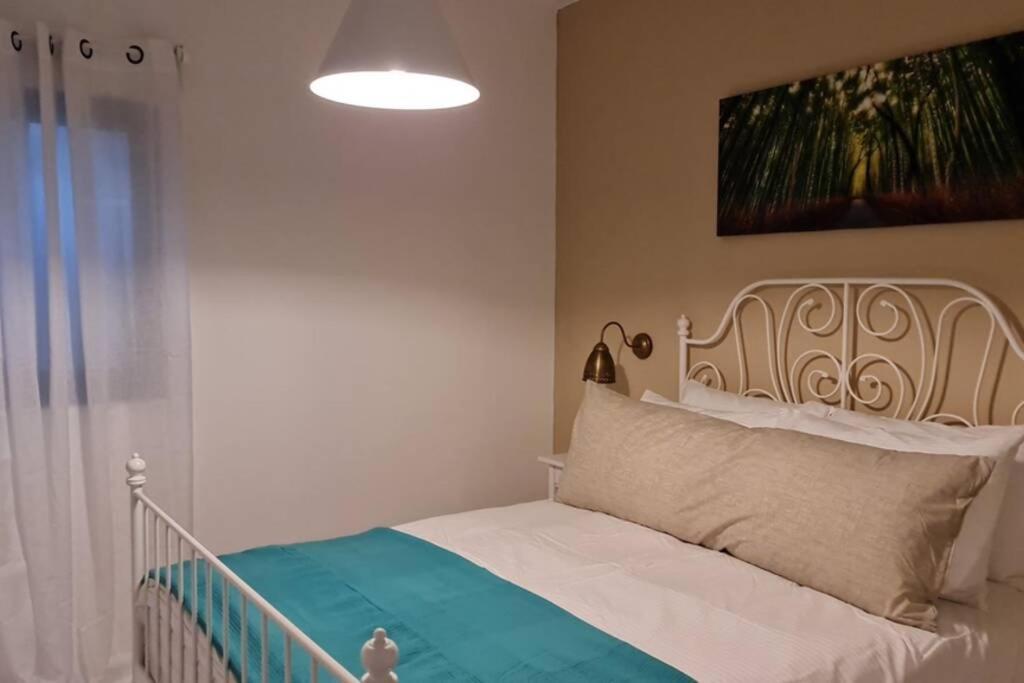 נוף הארבל עם חלון לכינרת Apartment มิกดาล ภายนอก รูปภาพ