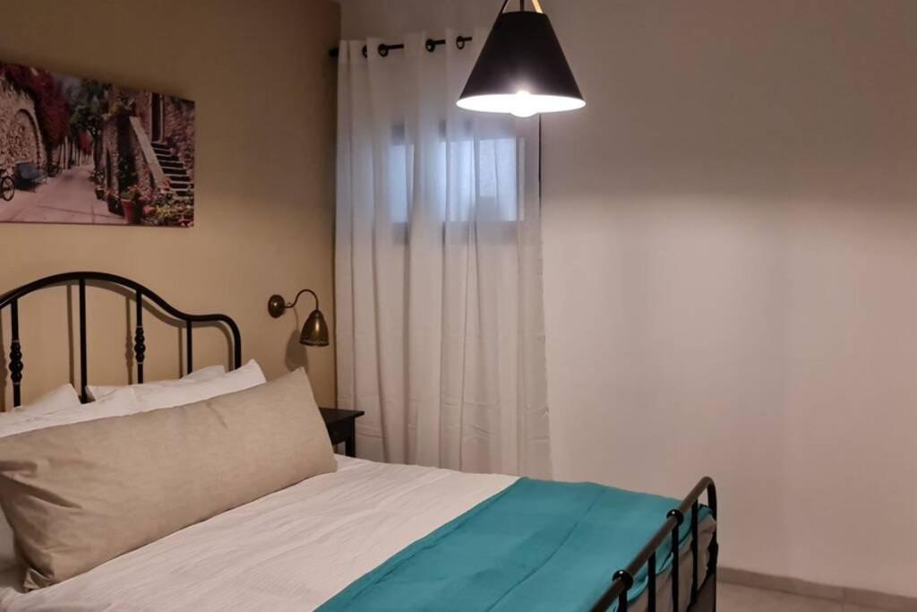 נוף הארבל עם חלון לכינרת Apartment มิกดาล ภายนอก รูปภาพ
