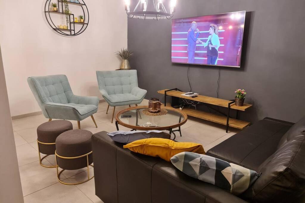 נוף הארבל עם חלון לכינרת Apartment มิกดาล ภายนอก รูปภาพ