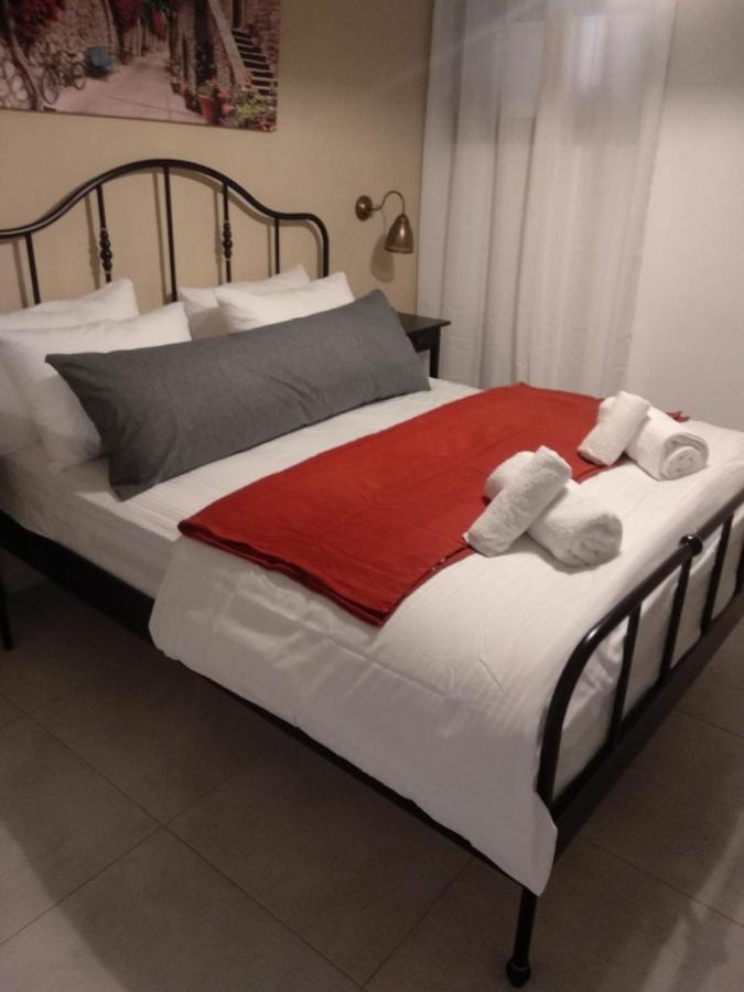 נוף הארבל עם חלון לכינרת Apartment มิกดาล ภายนอก รูปภาพ